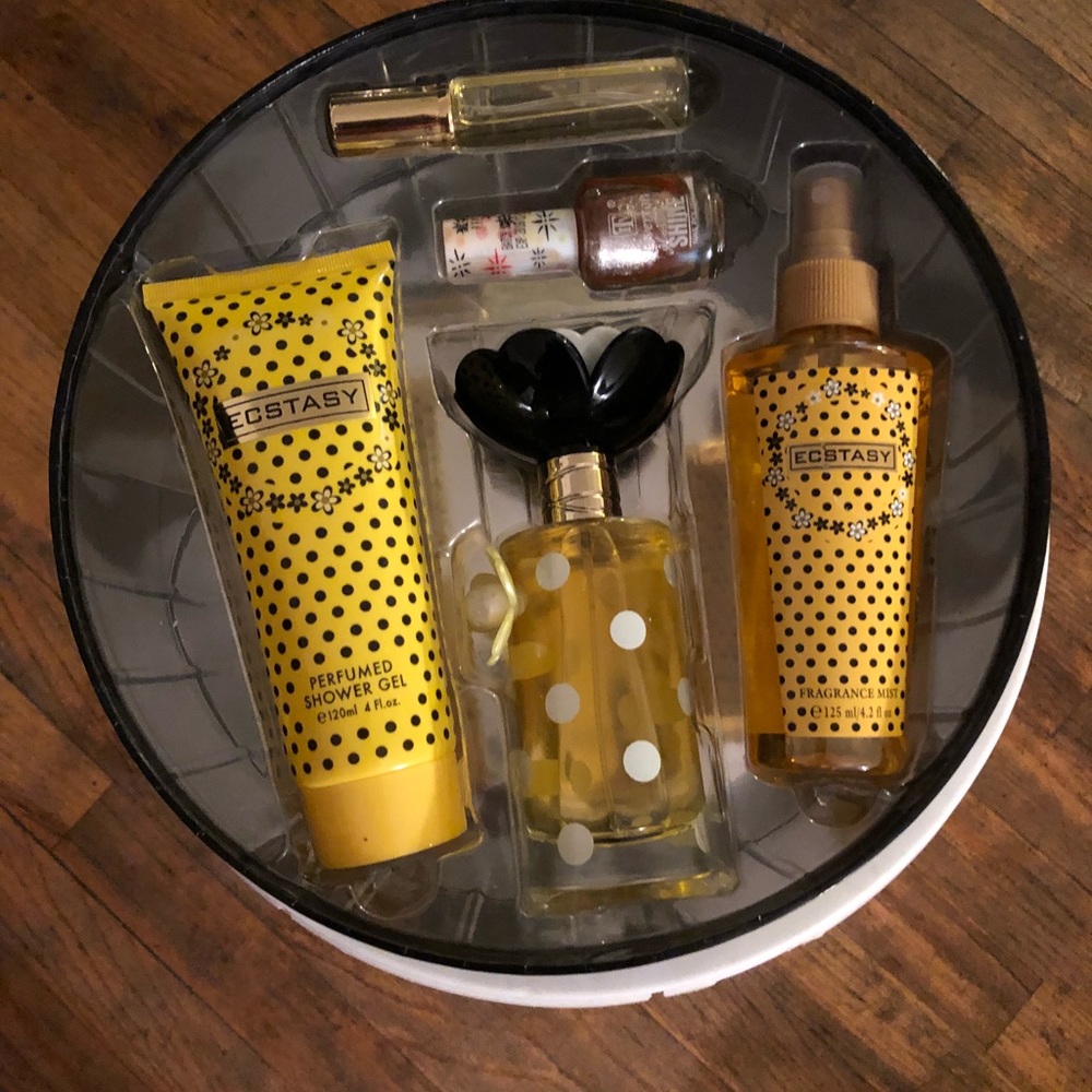 Beautiful set of parfum